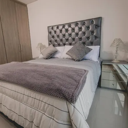 3 Bedroom Sunset Penthouse Private Jacuzzi