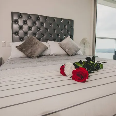 Apartamento 3 Bedroom Sunset Penthouse Private Jacuzzi *