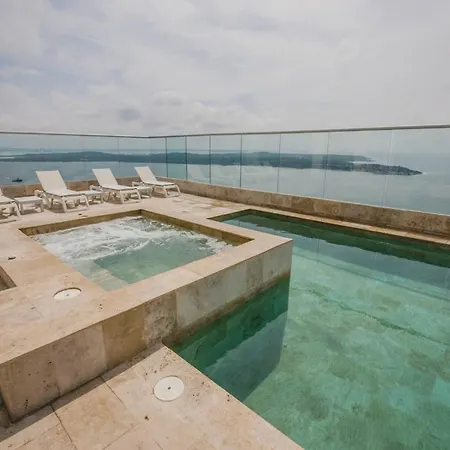 3 Bedroom Sunset Penthouse Private Jacuzzi